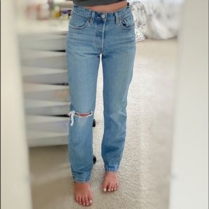 Levi’s Straight Jeans (send offers)